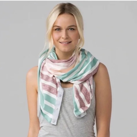 Lululemon Vinyasa Scarf - Picture 3 of 3